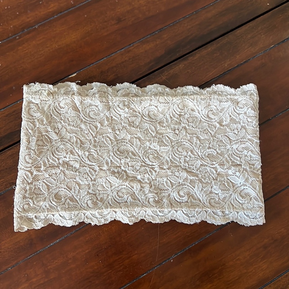 Fully lined  beige lace tube top size Small-Med